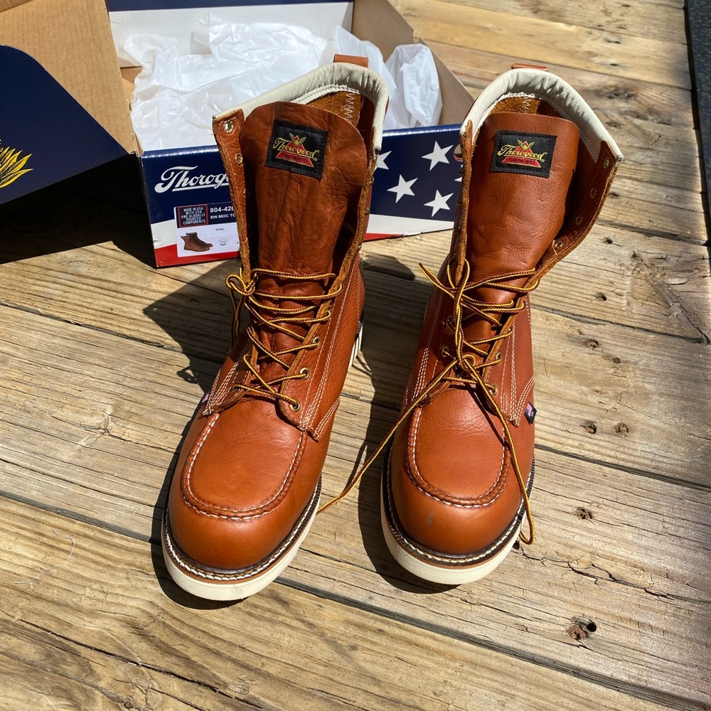 Thorogood 8” Moc Toe Safety steal toe 15D
